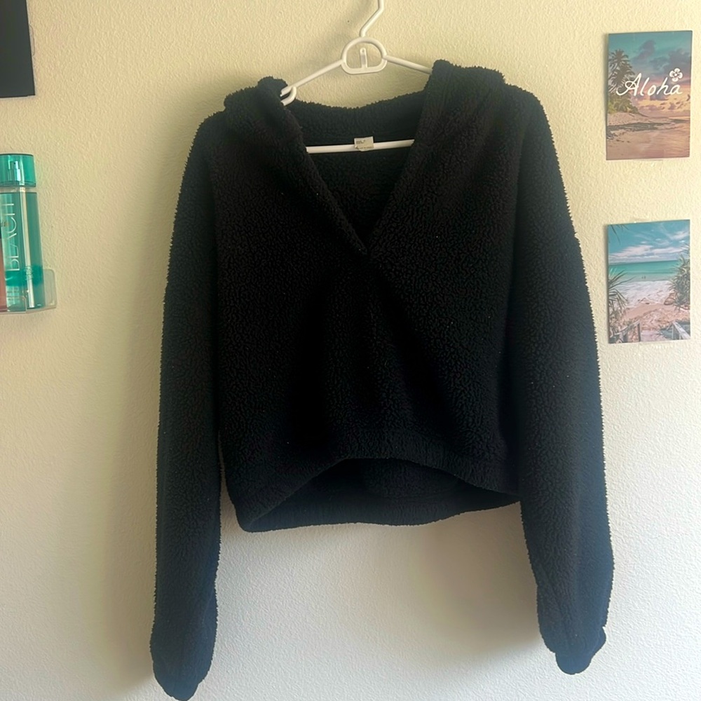 Gilly hicks large black cropped Sherpa